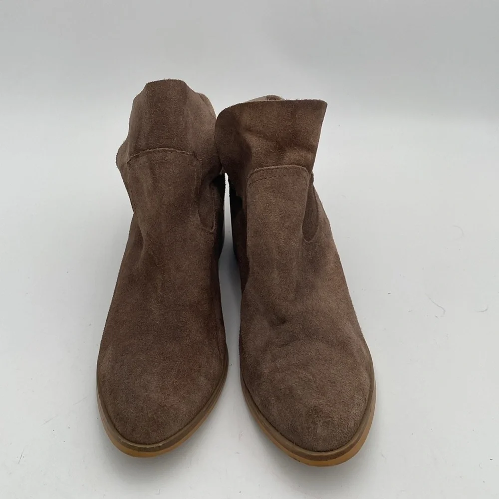 Steve Madden stylish taupe